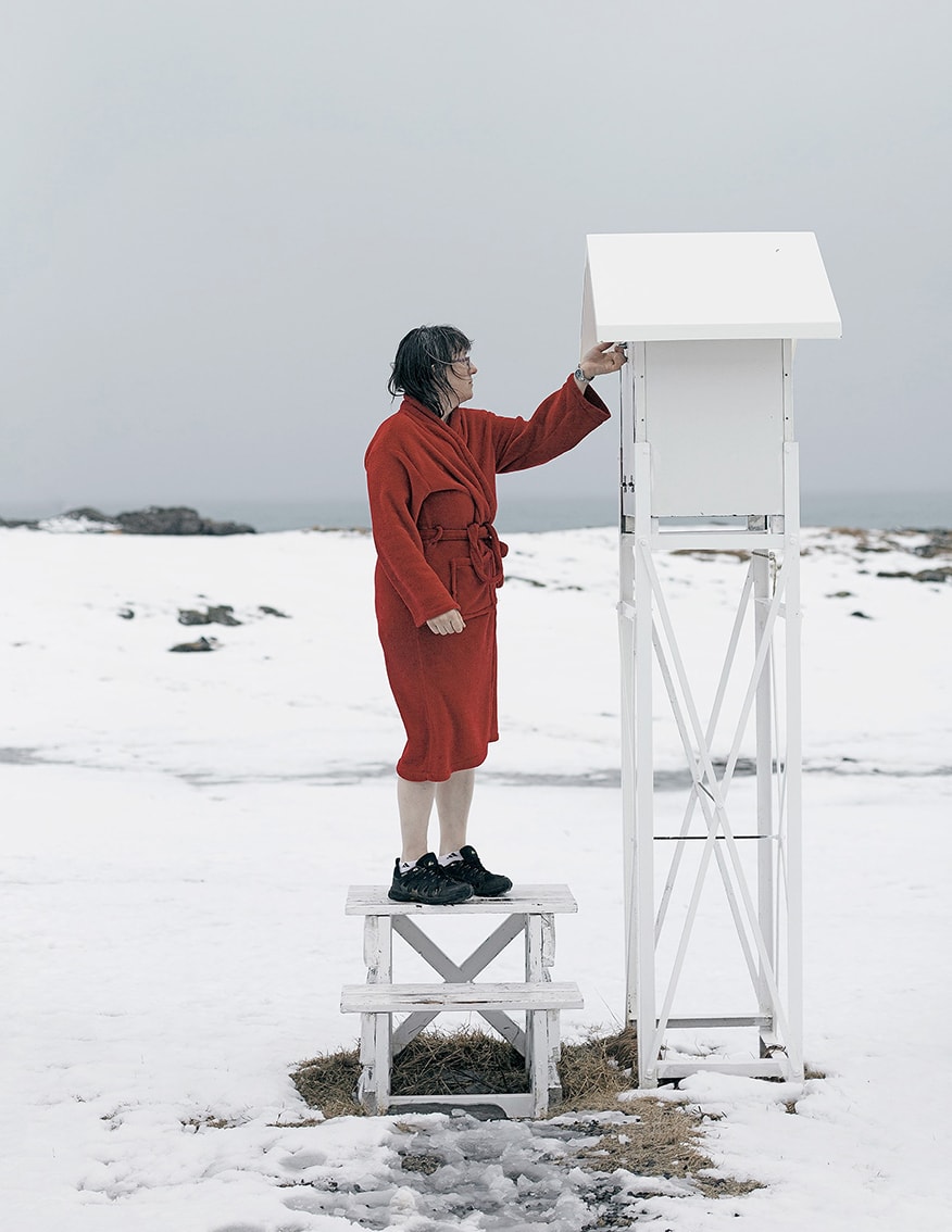 The Weather Report is a story about a woman living in on a farm and weather station in one of the remotest places on Iceland all by herself. She runs a sheep farm, train border collies, runs a lighthouse and sends the weather report to Reykjavik every three hours day and night. Photo by Marzena Skubatz Marzena Skubatz is a professional Photographer based in Berlin and Iceland She is specialized in Visual Storytelling, Documentary, Travel Photogrpahy, Landscape Photography and Portarit. @marzenaskubatz © 2016-future by Marzena Skubatz. All rights reserved. No form of reproduction is authorized, unless written usage rights have been obtained and issued by Marzena Skubatz. 
